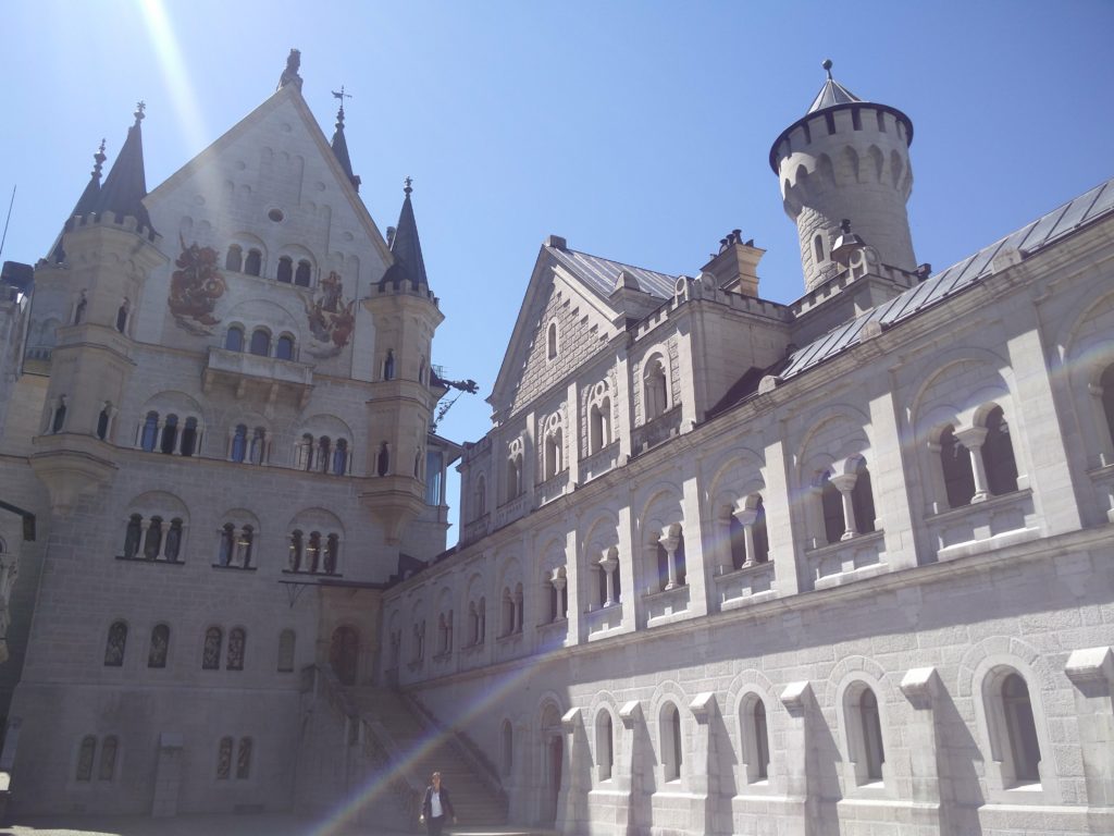 neuschwanstein castle close