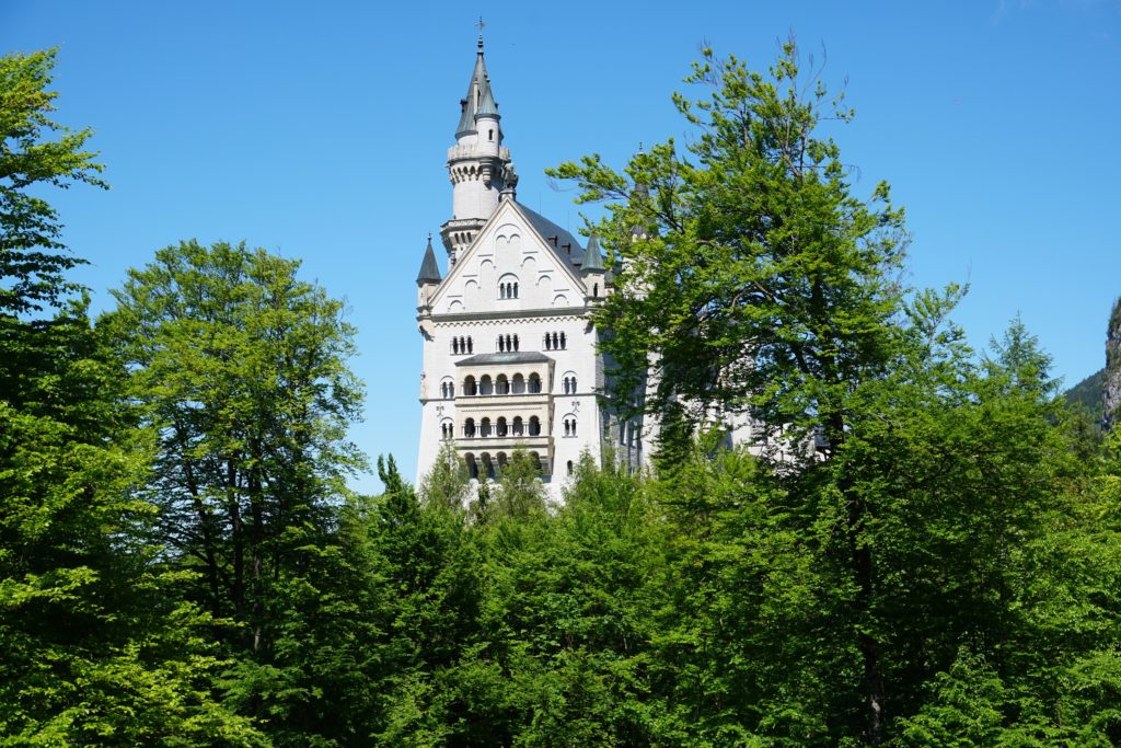 neuschwanstein castle side