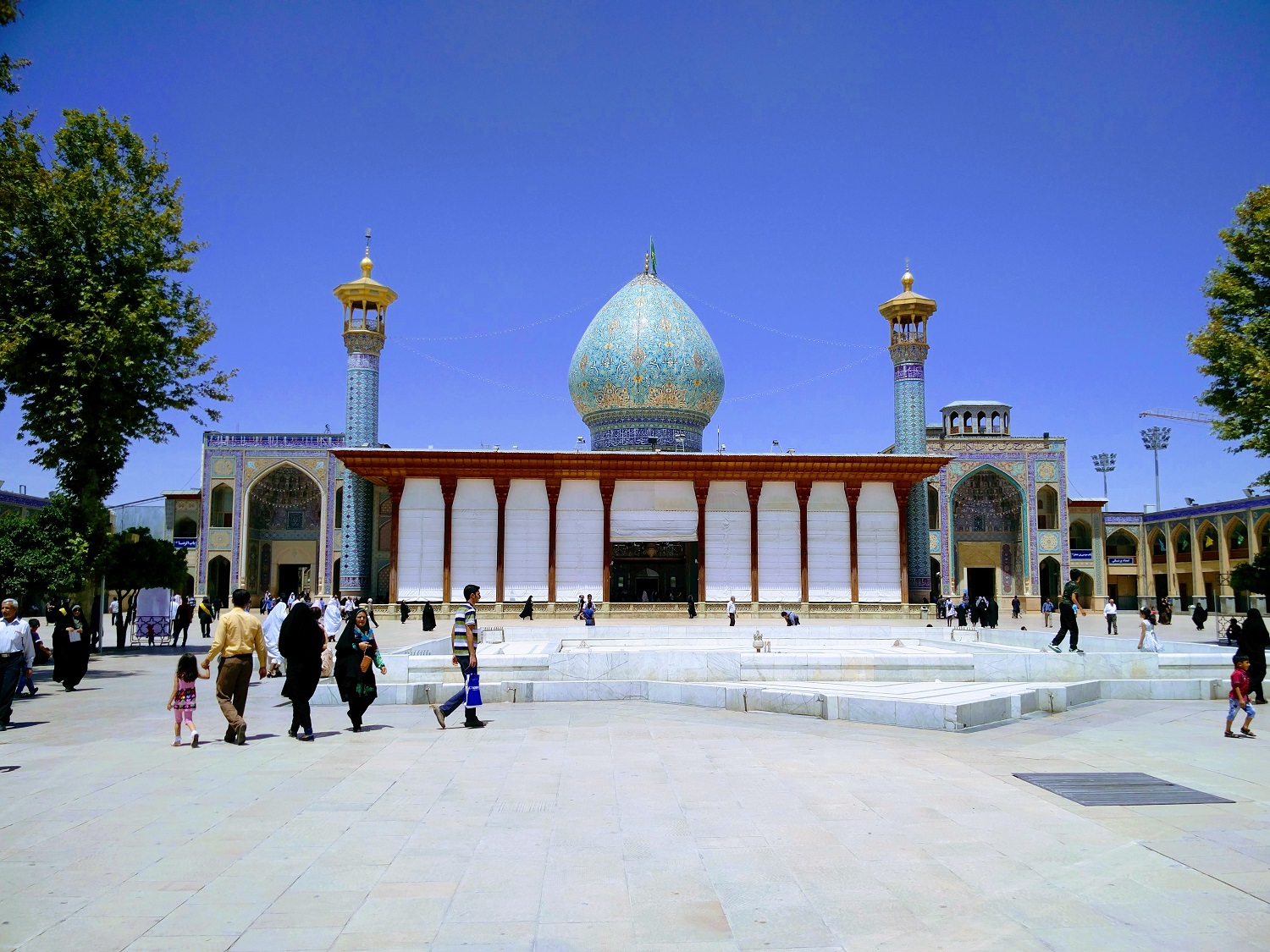 Iran travel tips : how to travel to Iran - Been Around The Globe