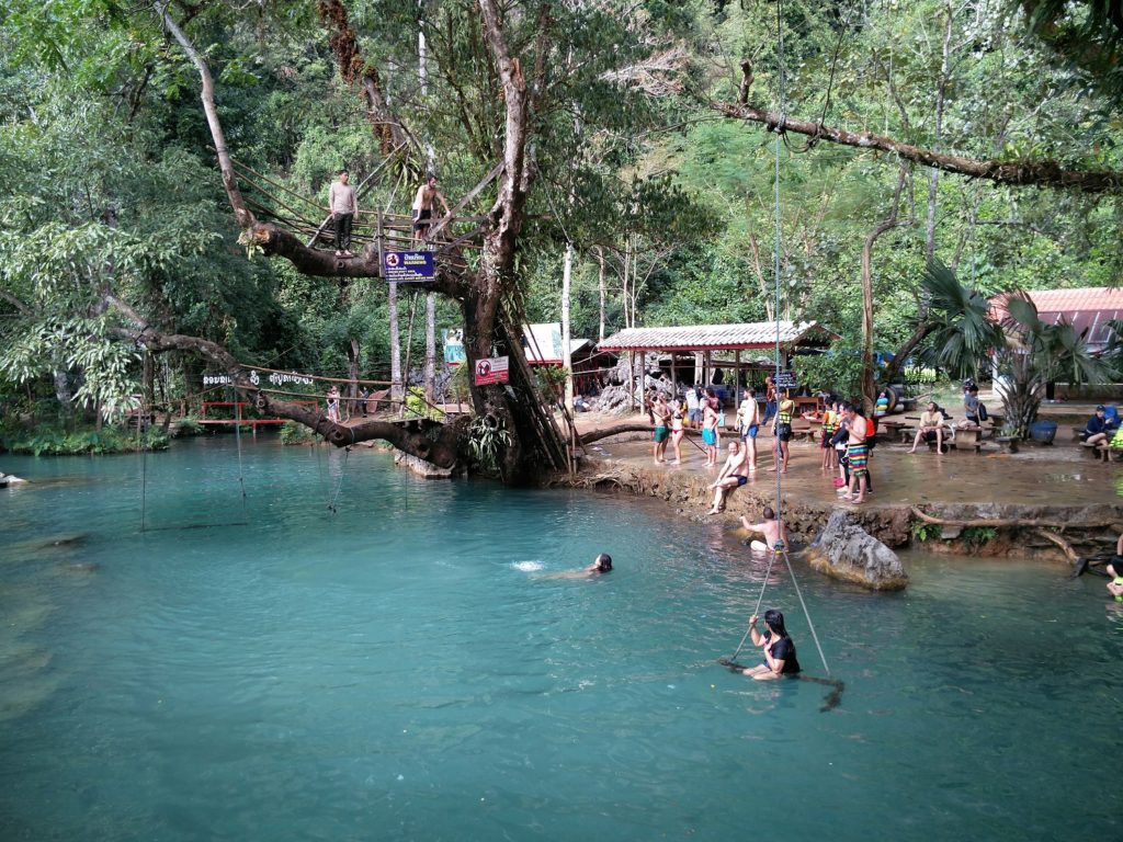 blue lagoon vang vieng