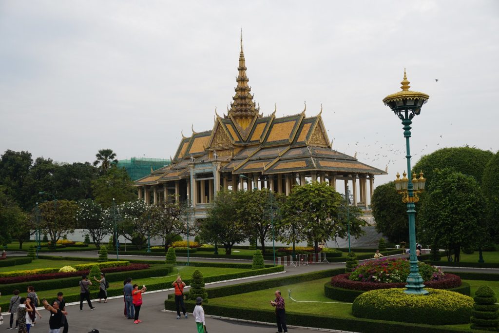 royal palace phnom penh