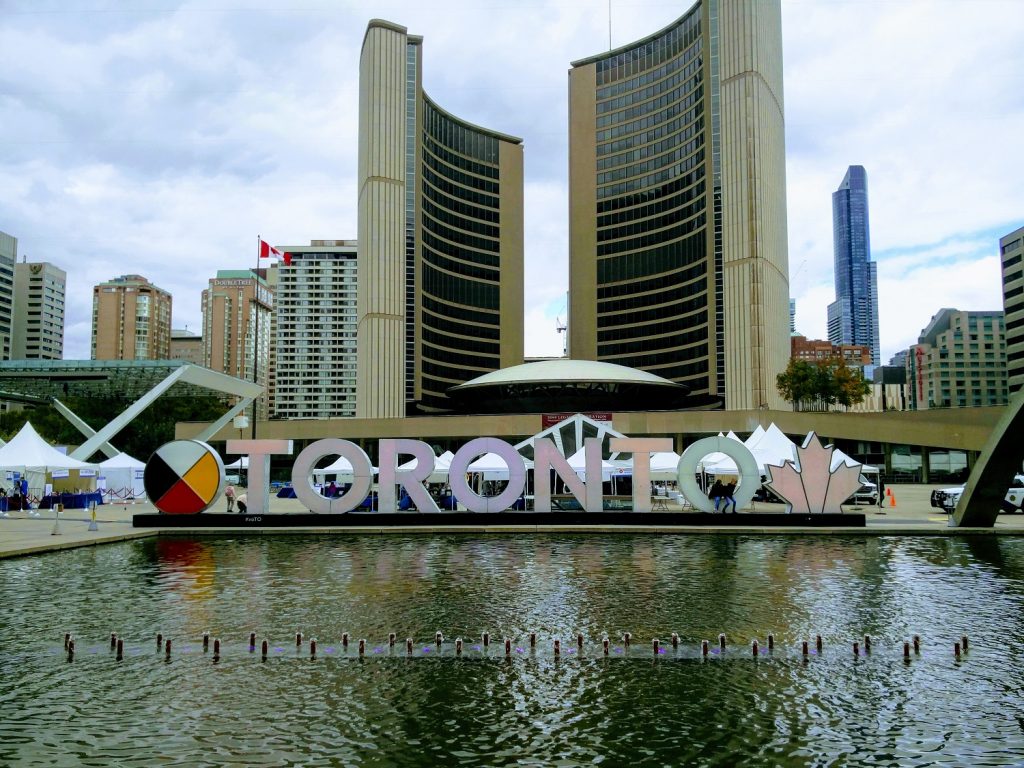 nathan phillips square toronto