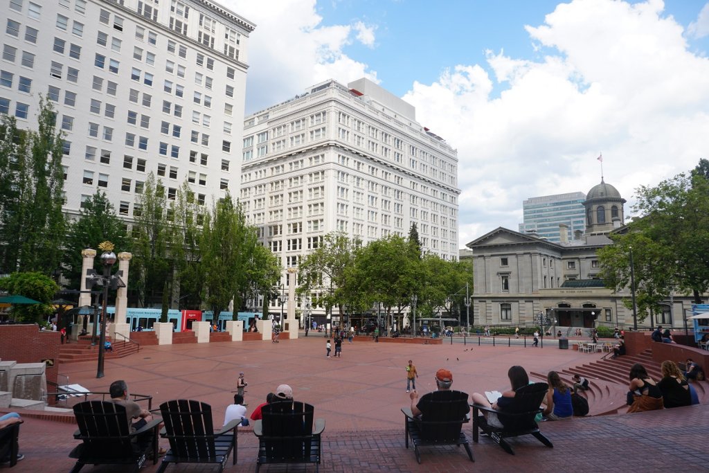 pioneer courthouse square portland