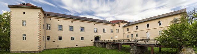 uzhhorod castle ukraine